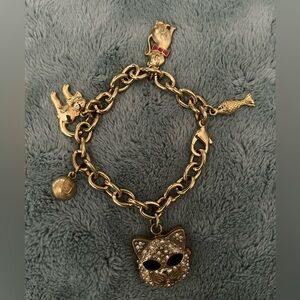 Gold Cat 🐈 🐈‍⬛ Charm Bracelet